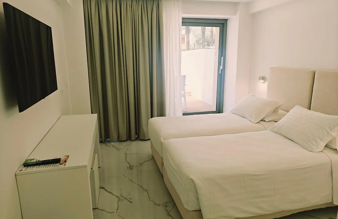 Ibiscus Hotel-1